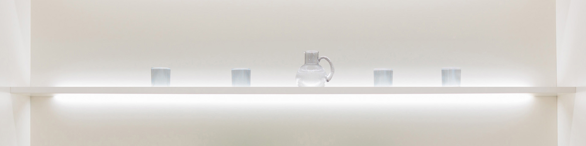 Täysin pisteetön LIMENTE DOB-COM IP44 led-nauha